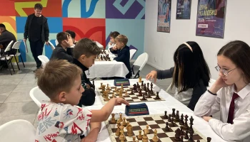 &laquo;Осенняя сказка&raquo;: шахматный праздник для многодетных семей Иркутска 1
